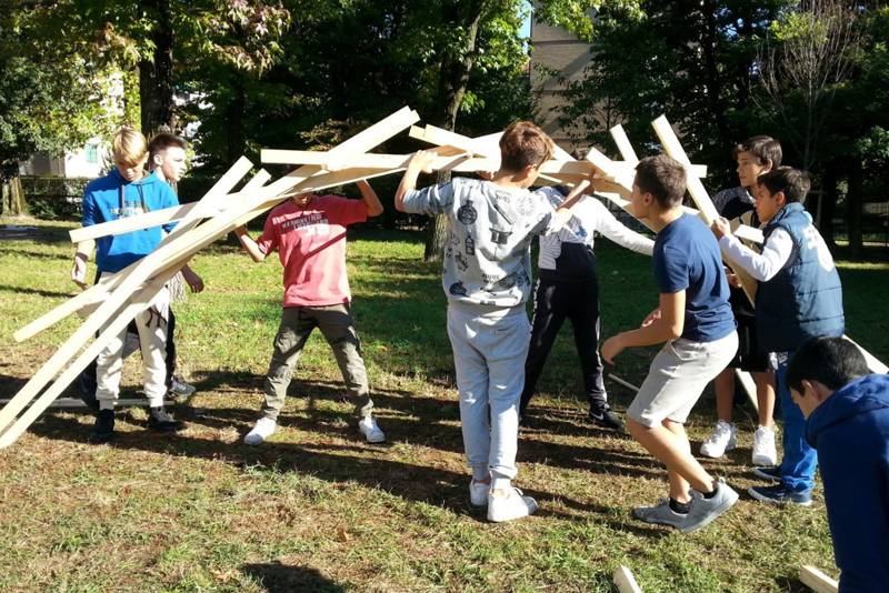 Dal libro "Scuola pubblica e approccio Montessori"